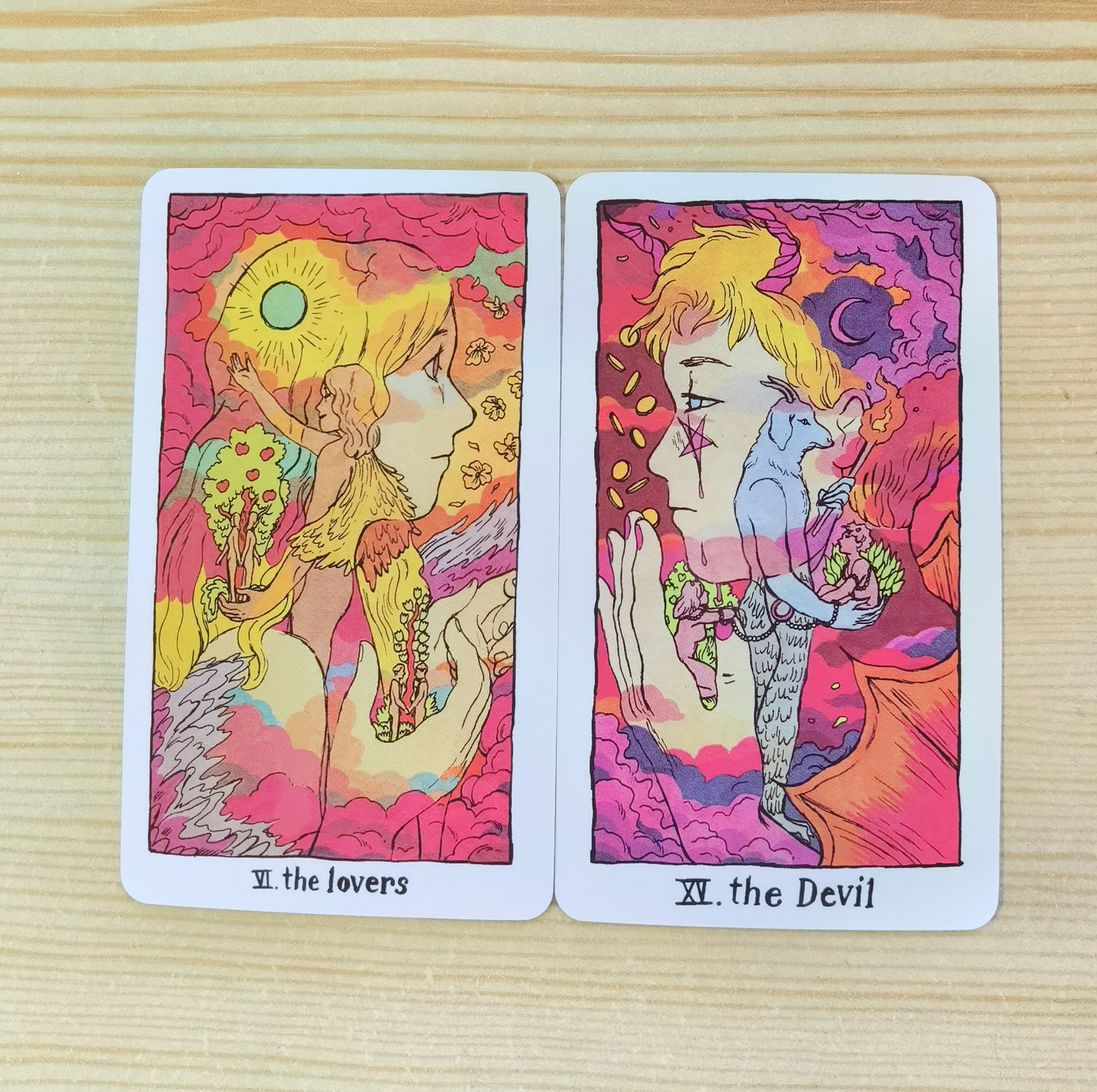 Tarot Deck Review – The Cosmic Slumber Tarot by Tillie Walden